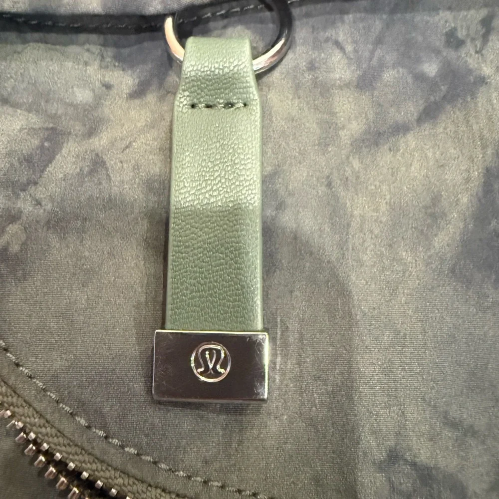 lululemon athletica All Night Festival Bag in Jacquard Green Camo Dye